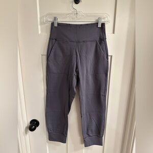 Lululemon Align capris joggers